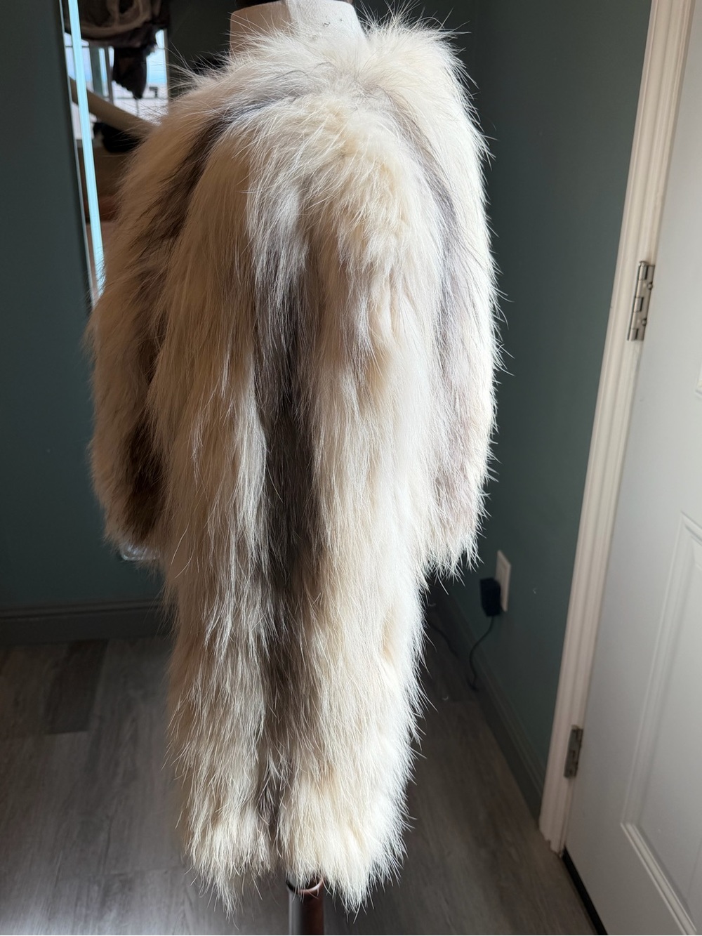 Genuine Ivory Cross Fox Fur Cropped Knitted Jacket XS/S - Picture 4 of 9